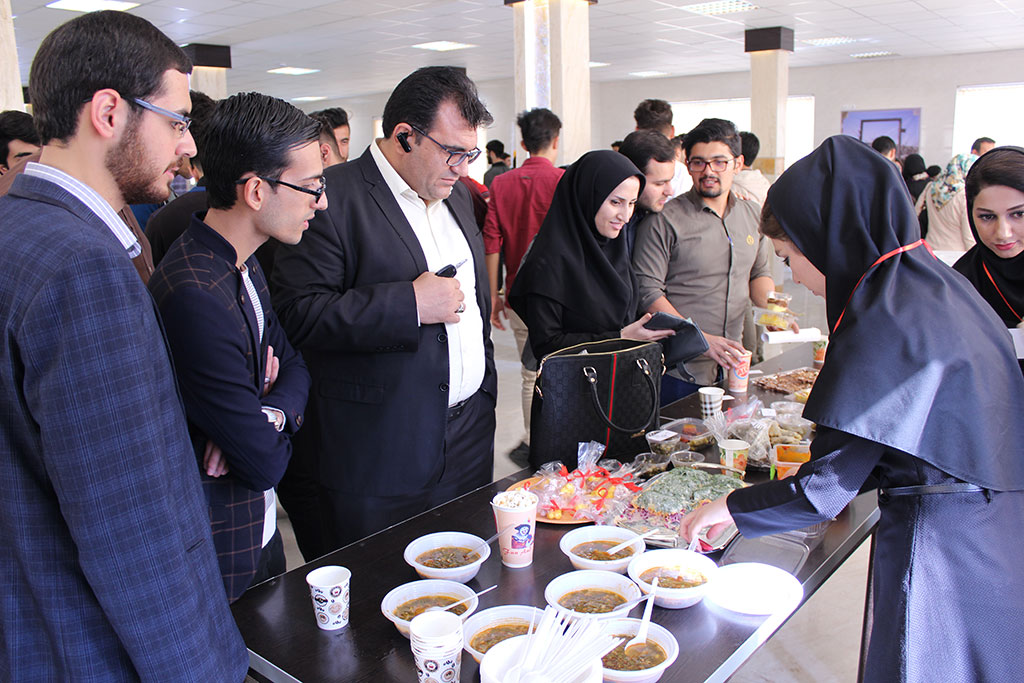 دومین جشنواره خیریه فروش غذا - دانشکده فنی و مهندسی میانه